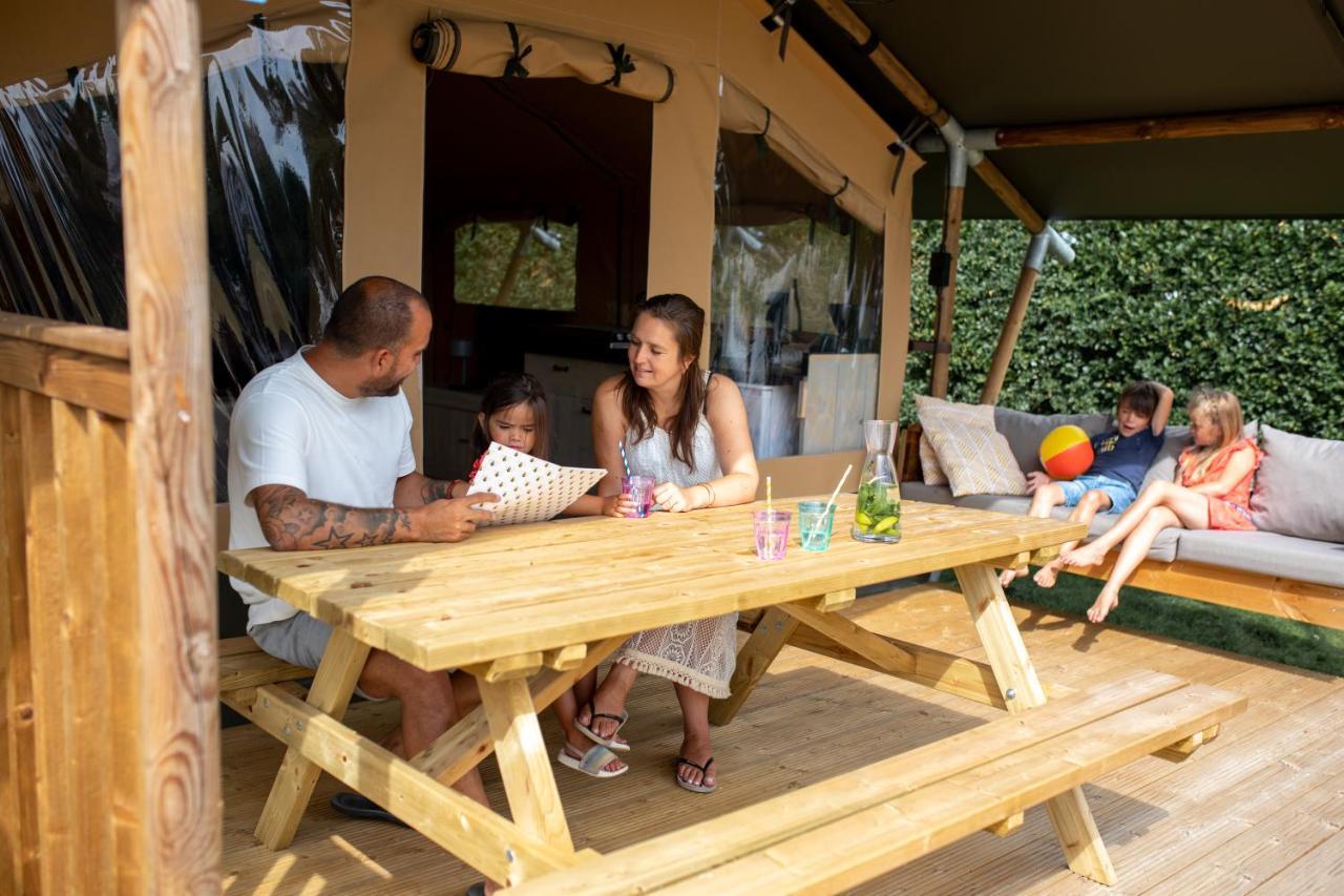 Rcn Vakantiepark Toppershoedje Ouddorp Zimmer foto
